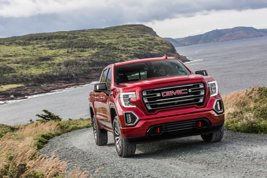  GMC Sierra AT4 Crew Cab 2018 года  (фото 21 из 40)